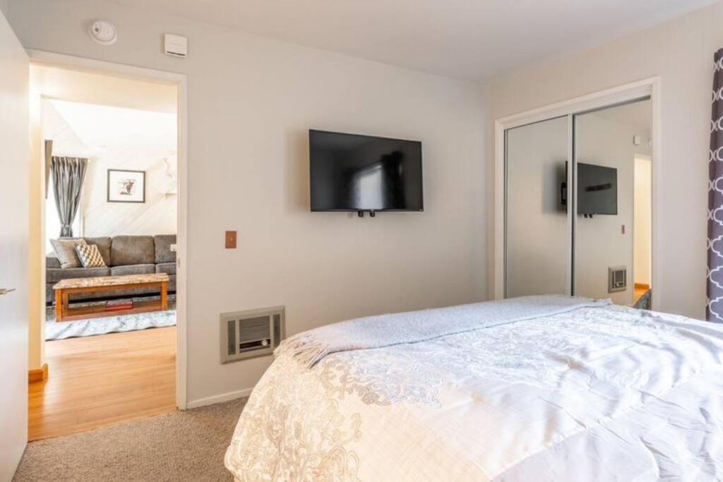 Casa vacanze La Vista Blanc 18 Three Bedroom Loft Two Bathrm Close To Free Town Shuttle Sleeps 10 People Mammoth Lakes